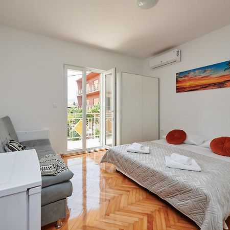 Apartmani Draga โตรกีร์ ภายนอก รูปภาพ