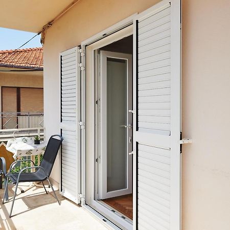 Apartmani Draga โตรกีร์ ภายนอก รูปภาพ