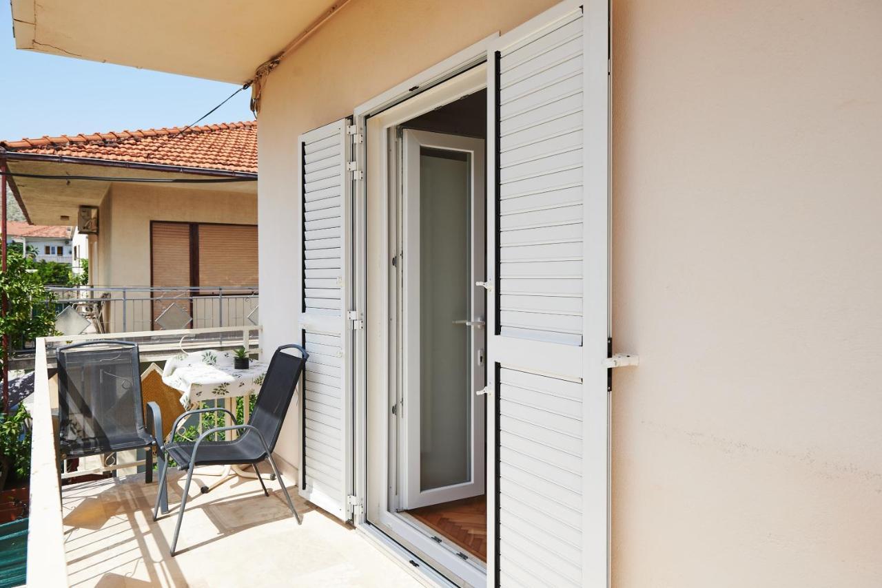 Apartmani Draga โตรกีร์ ภายนอก รูปภาพ