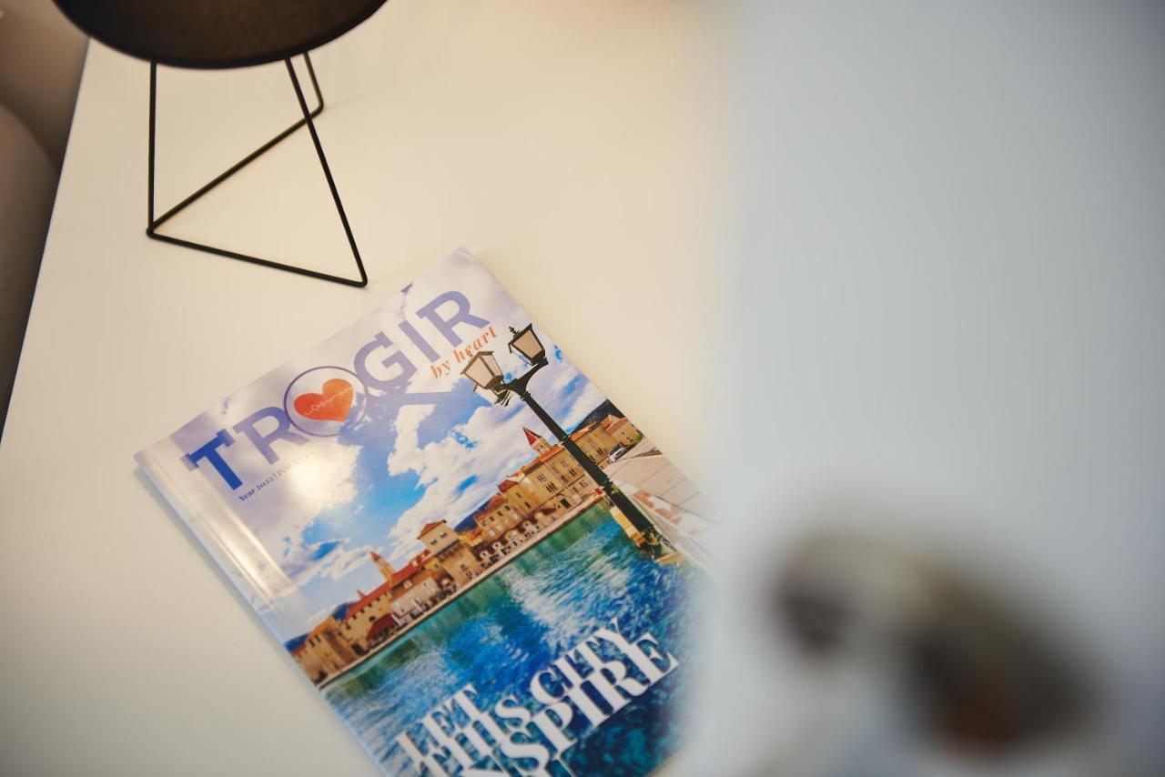 Apartmani Draga โตรกีร์ ภายนอก รูปภาพ