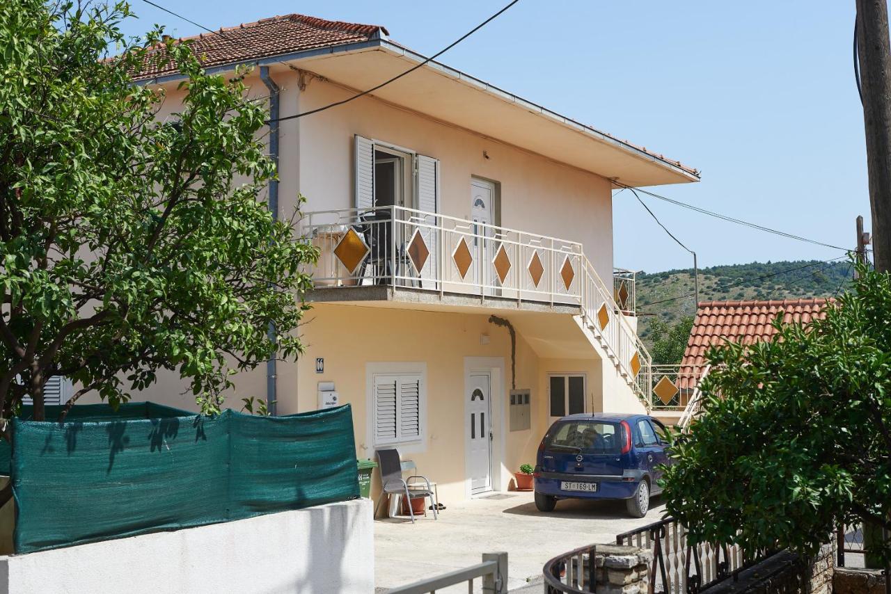Apartmani Draga โตรกีร์ ภายนอก รูปภาพ